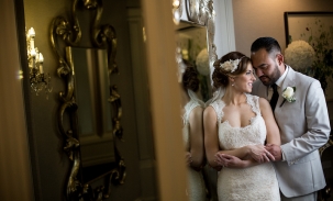 Bride-and-groom-in-mirrors